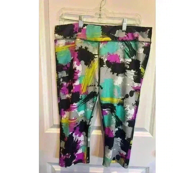 Jillian Michaels Impact Let Them See you Sweat Capri Leggings Size XL Multicolor - Picture 1 of 3